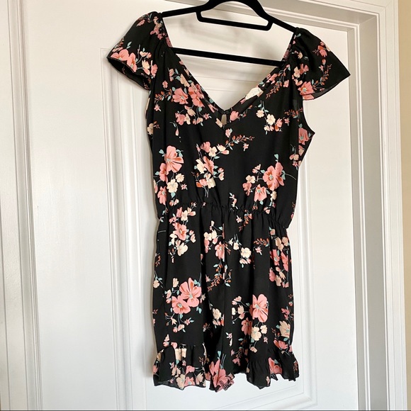 Jessie James Decker “Clint Eastwood” Romper - Picture 3 of 5